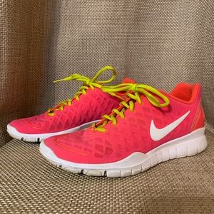 Pink Nike Tennis Shoes Size 7